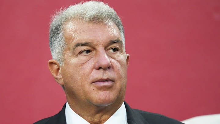 Le FC Barcelone de Joan Laporta ne retrouvera pas le Camp Nou ce week-end.