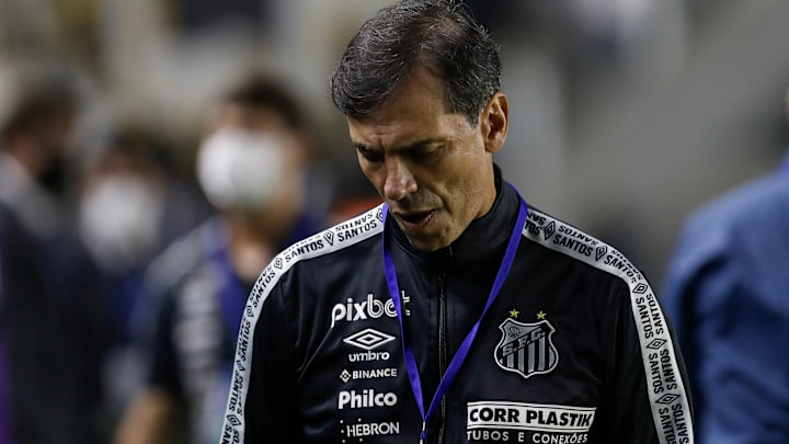 Treinador vê time passar por um péssimo momento na temporada