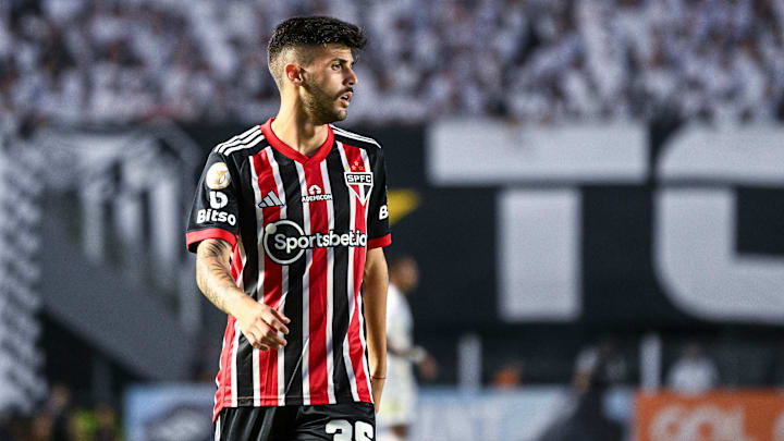 Beraldo, de 20 anos, foi uma das "revelações" do Brasileirão 2023