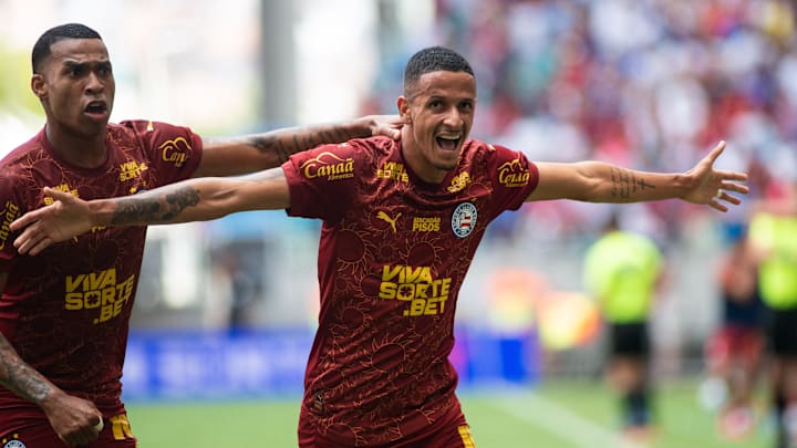 Lateral-esquerdo foi convocado para a Seleção Brasileira