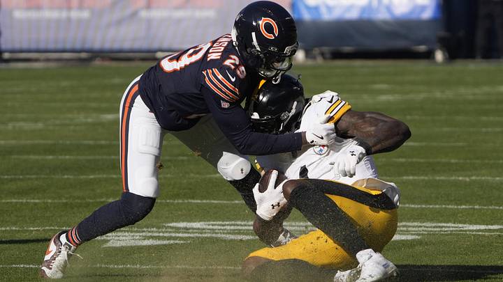 Pittsburgh Steelers wide receiver DK Metcalf and Chicago Bears cornerback Tyrique Stevenson. Pittsburgh Steelers wide receiver DK Metcalf and Chicago Bears cornerback Tyrique Stevenson.