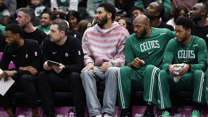 Dec 4, 2025; Washington, District of Columbia, USA; Injured Boston Celtics forward Jayson Tatum (M) looks on from the bench against the Washington Wizards in the first half at Capital One Arena. Mandatory Credit: Geoff Burke-Imagn Images Dec 4, 2025; Washington, District of Columbia, USA; Injured Boston Celtics forward Jayson Tatum (M) looks on from the bench against the Washington Wizards in the first half at Capital One Arena. Mandatory Credit: Geoff Burke-Imagn Images