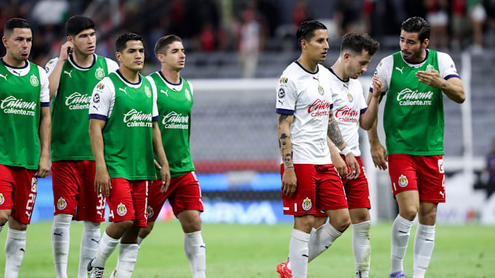 Jugadores de Chivas luego del partido de ida,