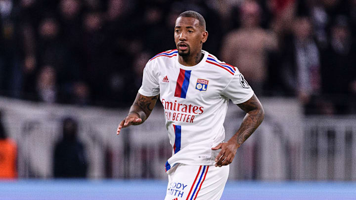 Wildes Gerücht: Ist der vereinslose Jerome Boateng ein Thema bei Real Madrid? Wildes Gerücht: Ist der vereinslose Jerome Boateng ein Thema bei Real Madrid?