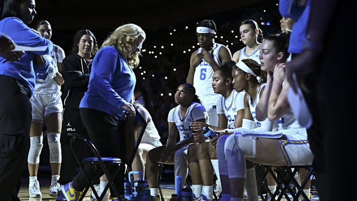 Dec 29, 2024; Los Angeles, California, USA; UCLA Bruins head coach Cori Close talks to his team between the third and fourth quarter against the Nebraska Cornhuskers at Pauley Pavilion presented by Wescom. The Bruins won 91-54 for Close’s 300th career win. Mandatory Credit: Robert Hanashiro-Imagn Images Dec 29, 2024; Los Angeles, California, USA; UCLA Bruins head coach Cori Close talks to his team between the third and fourth quarter against the Nebraska Cornhuskers at Pauley Pavilion presented by Wescom. The Bruins won 91-54 for Close’s 300th career win. Mandatory Credit: Robert Hanashiro-Imagn Images