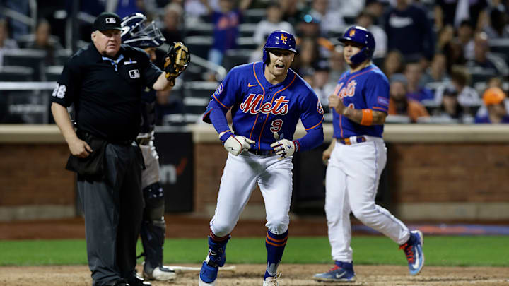 New York Yankees v New York Mets