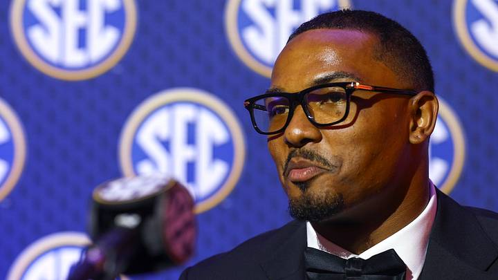 Jul 20, 2026; Tampa, FL, USA; Tennessee Volunteers linebacker Arion Carter (7) speaks to the press during SEC Football Kickoff Media Day at the Tampa Marriott. Mandatory Credit: Nathan Ray Seebeck-Imagn Images Jul 20, 2026; Tampa, FL, USA; Tennessee Volunteers linebacker Arion Carter (7) speaks to the press during SEC Football Kickoff Media Day at the Tampa Marriott. Mandatory Credit: Nathan Ray Seebeck-Imagn Images