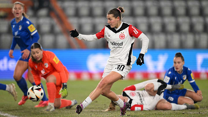 Carlotta Wamser zieht es vom Main an den Rhein