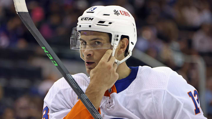 New York Islanders v New York Rangers