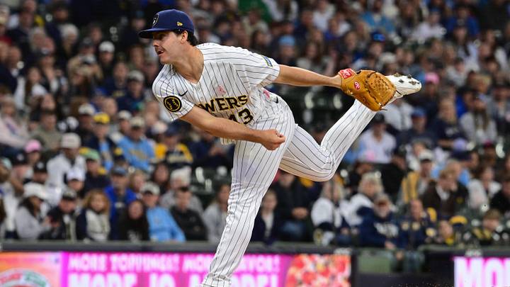 May 10, 2026; Milwaukee, Wisconsin, USA; Milwaukee Brewers starting pitcher Logan Henderson (43) throws a pitch in the first inning against the New York Yankees at American Family Field. Mandatory Credit: Benny Sieu-Imagn Images May 10, 2026; Milwaukee, Wisconsin, USA; Milwaukee Brewers starting pitcher Logan Henderson (43) throws a pitch in the first inning against the New York Yankees at American Family Field. Mandatory Credit: Benny Sieu-Imagn Images