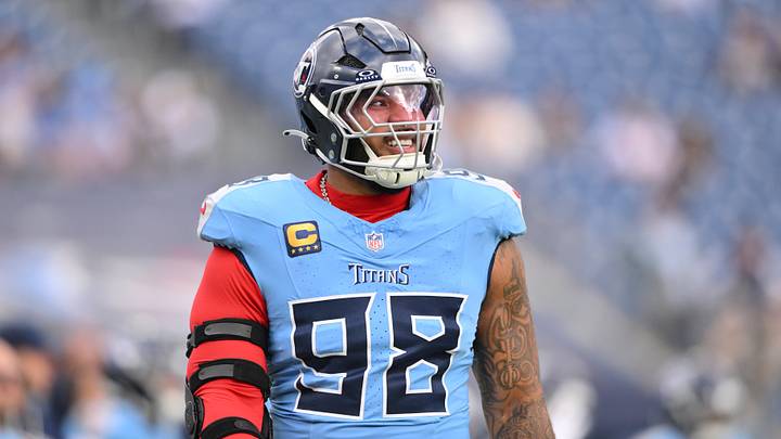 Tennessee Titans DT Jeffery Simmons warms up prior to a game at MetLife Stadium. Mandatory Credit: Steve Roberts-Imagn Images Tennessee Titans DT Jeffery Simmons warms up prior to a game at MetLife Stadium. Mandatory Credit: Steve Roberts-Imagn Images