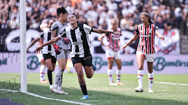 Jaque Ribeiro abriu o placar na Neo Química Arena Jaque Ribeiro abriu o placar na Neo Química Arena