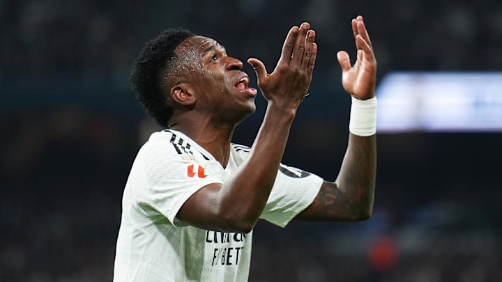 Atacante é titular da equipe merengue