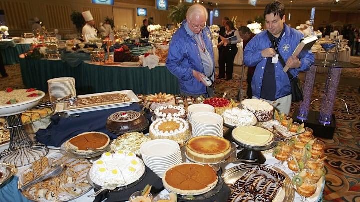Alka-Seltzer Sponsors "The World's Largest Buffet" Hosted By Kathy Griffin
