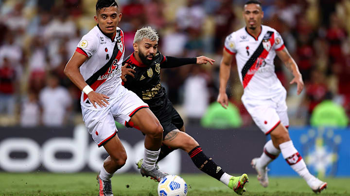 Em meio aos protestos recentes, Flamengo espera vencer bem neste sábado Em meio aos protestos recentes, Flamengo espera vencer bem neste sábado