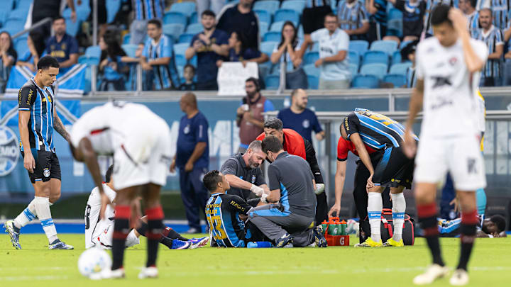 Marlon se lesionou diante do Vitória