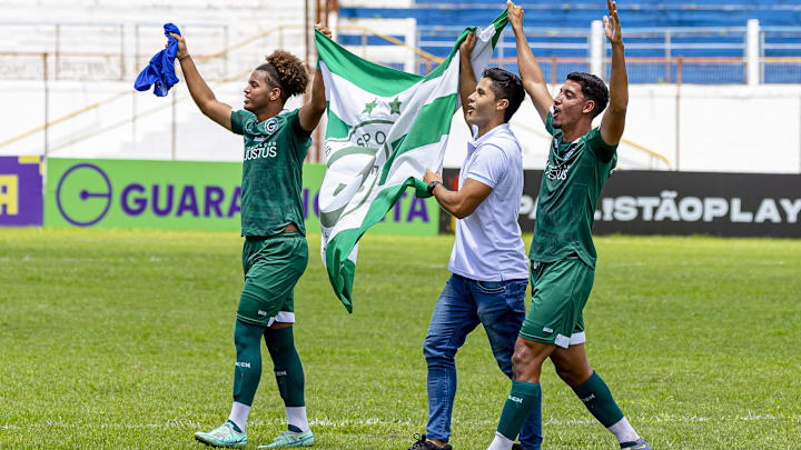 O Goiás tirou o Fluminense da Copinha.