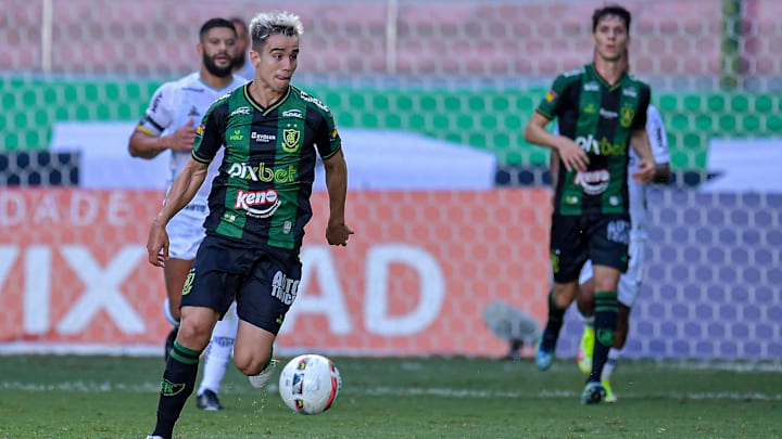 América-MG foi o único clube da carreira de Zé Ricardo