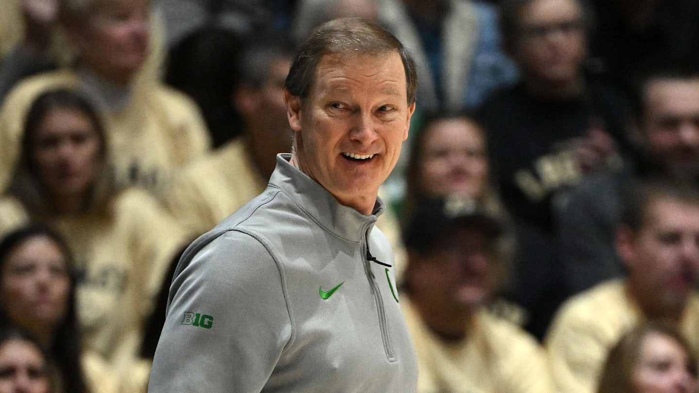 Dana Altman's Oregon Ducks Host Another Top Transfer Portal Target