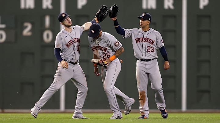 Houston buscará en casa el pase a la Serie Mundial