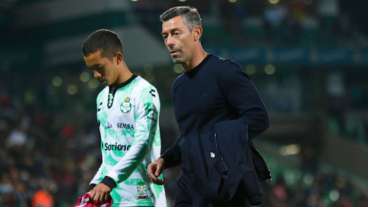 El portugués Pedro Caixinha, DT de Santos Laguna, no ha podido conseguir una sola victoria en el Clausura 2022.