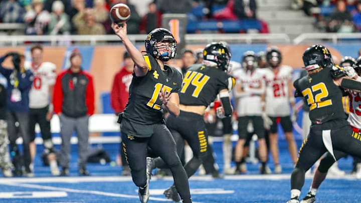 Ben Avelia is a class of 2026 quarterback at Bishop Kelly in Idaho.