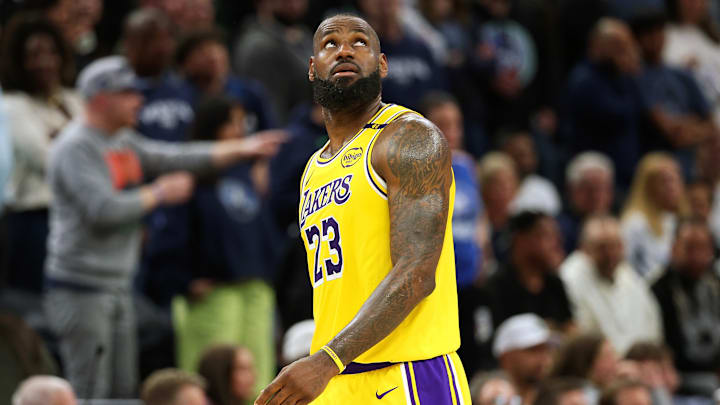 LeBron James debe volver a los Lakers para la próxima temporada