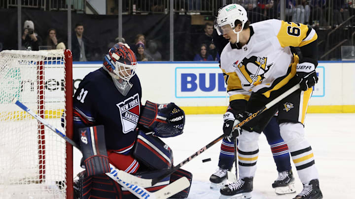 Pittsburgh Penguins v New York Rangers