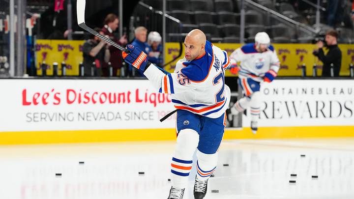 Mar 8, 2026; Las Vegas, Nevada, USA; Edmonton Oilers defenseman Darnell Nurse (25) warms up before a game against the Vegas Golden Knights at T-Mobile Arena. Mandatory Credit: Stephen R. Sylvanie-Imagn Images Mar 8, 2026; Las Vegas, Nevada, USA; Edmonton Oilers defenseman Darnell Nurse (25) warms up before a game against the Vegas Golden Knights at T-Mobile Arena. Mandatory Credit: Stephen R. Sylvanie-Imagn Images
