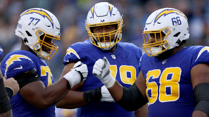 Tennessee Titans v Los Angeles Chargers
