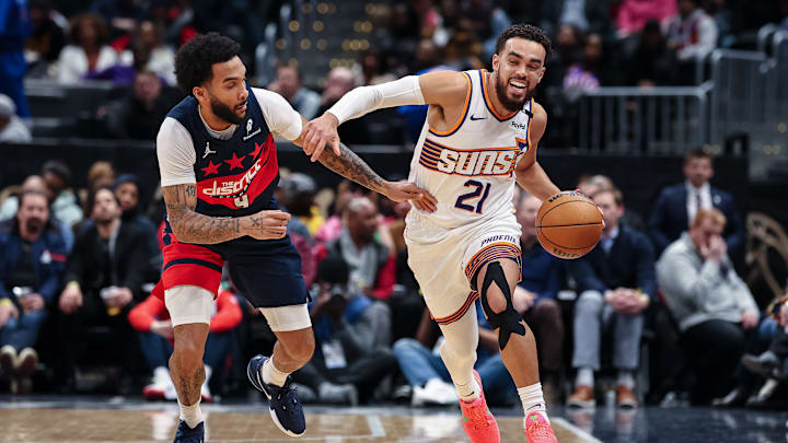 Phoenix Suns v Washington Wizards