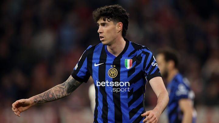 Alessandro Bastoni est l'un des meilleurs joueurs de l'Inter Milan Alessandro Bastoni est l'un des meilleurs joueurs de l'Inter Milan