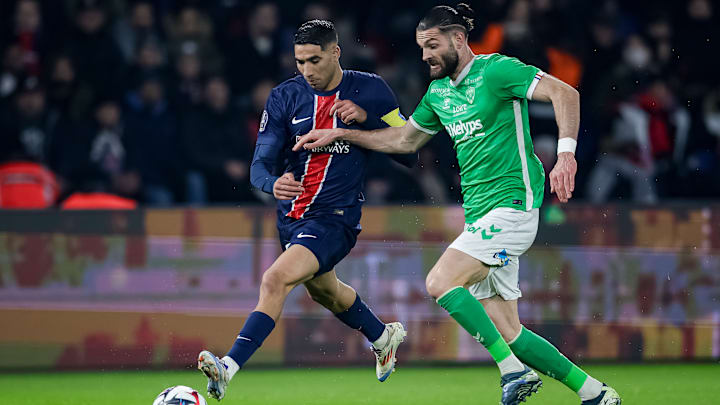 Saint-Étienne x PSG se enfrentam pela Ligue 1 2024/25