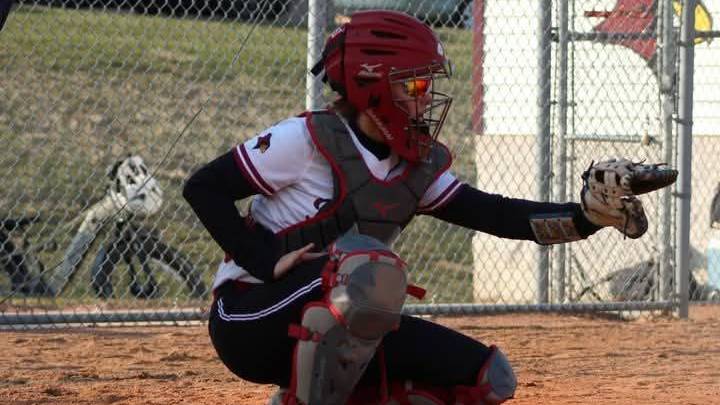 De Pere High School junior Bella Robinett has been voted High School on SI Wisconsin Softball's Top Catcher of 2026. De Pere High School junior Bella Robinett has been voted High School on SI Wisconsin Softball's Top Catcher of 2026.