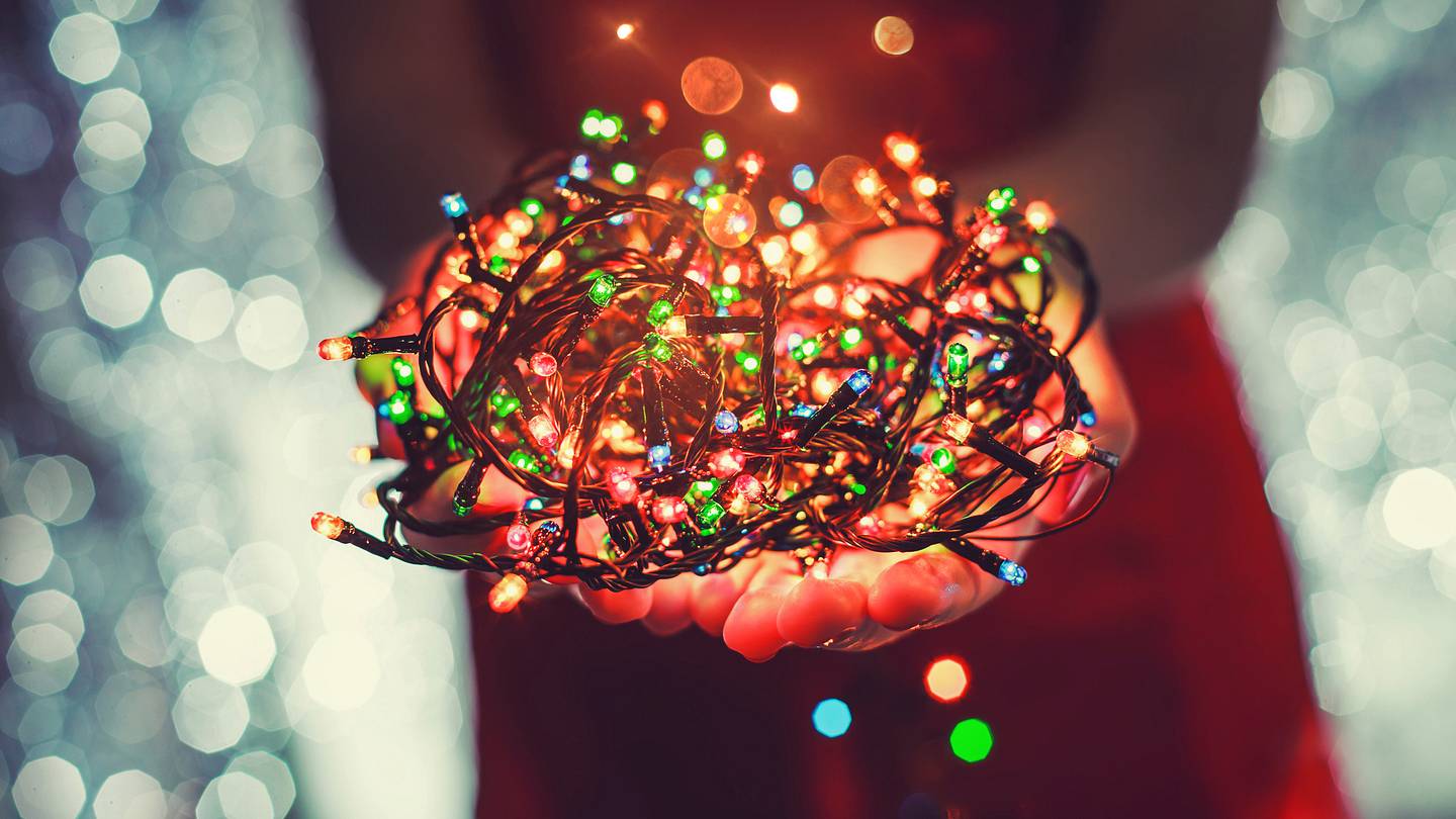 15 Festive Facts About Christmas Lights