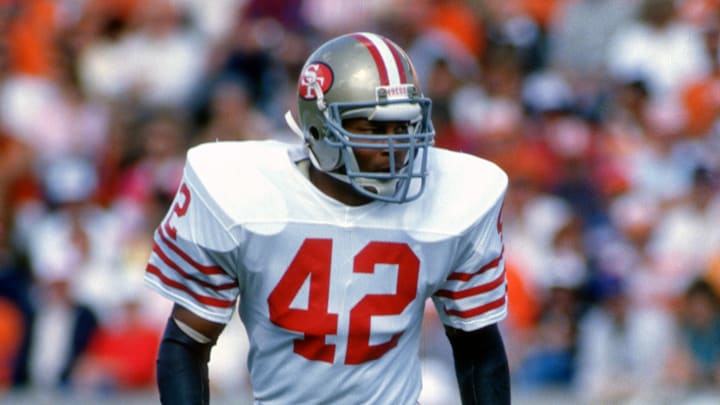 San Francisco 49ers safety Ronnie Lott (42)