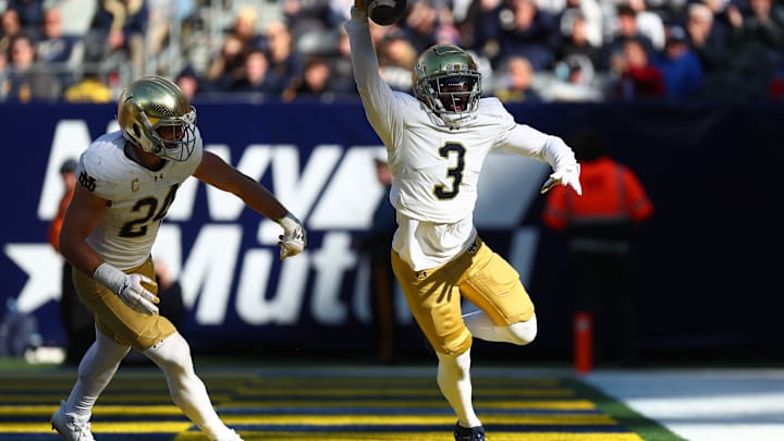 Notre Dame v Navy