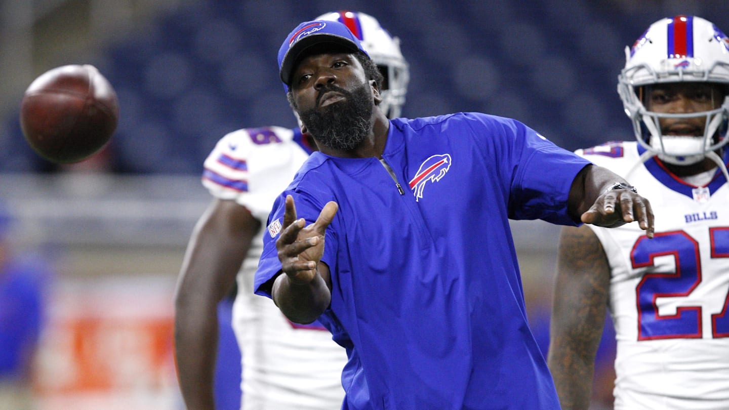 Legendary former Bills coach makes strong play for team's head coaching job