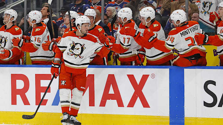 Mar 4, 2025; Edmonton, Alberta, CAN; The Anaheim Ducks celebrate a goal scored by forward Mason MacTavish (23) during the first period against the Edmonton Oilers at Rogers Place. Mandatory Credit: Perry Nelson-Imagn Images Mar 4, 2025; Edmonton, Alberta, CAN; The Anaheim Ducks celebrate a goal scored by forward Mason MacTavish (23) during the first period against the Edmonton Oilers at Rogers Place. Mandatory Credit: Perry Nelson-Imagn Images