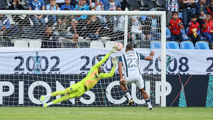 Pachuca, the top-scoring team in Liga MX, has rippled opponents' nets 26 times this season. The Tuzos faces Toluca and its second-best offense in a Matchday 13 contest tonight.