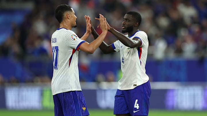 Saliba et Upamecano assurent Saliba et Upamecano assurent