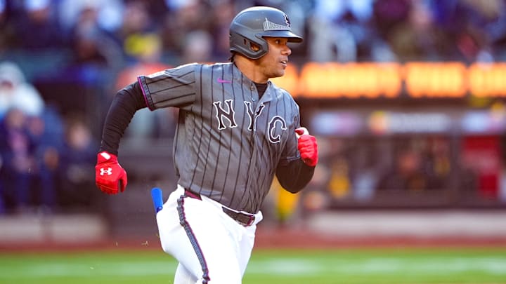 Mar 28, 2026; New York City, New York, USA; New York Mets left fielder Juan Soto (22) runs out a single against the Pittsburgh Pirates during the sixth inning at Citi Field. Mandatory Credit: Gregory Fisher-Imagn Images