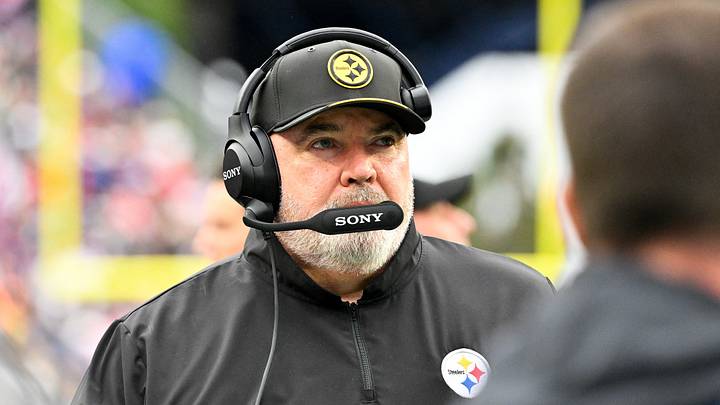 September 20, 2026; Foxborough, Massachusetts, USA; Pittsburgh Steelers head coach Mike McCarthy looks on during the second half against the New England Patriots at Gillette Stadium. Mandatory Credit: Eric Canha-Imagn Images September 20, 2026; Foxborough, Massachusetts, USA; Pittsburgh Steelers head coach Mike McCarthy looks on during the second half against the New England Patriots at Gillette Stadium. Mandatory Credit: Eric Canha-Imagn Images