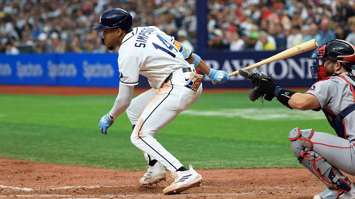 Sep 19, 2026; St. Petersburg, Florida, USA; Tampa Bay Rays left fielder Chandler Simpson (14) singles during the ninth inning against the Boston Red Sox at Tropicana Field. Mandatory Credit: Kim Klement Neitzel-Imagn Images Sep 19, 2026; St. Petersburg, Florida, USA; Tampa Bay Rays left fielder Chandler Simpson (14) singles during the ninth inning against the Boston Red Sox at Tropicana Field. Mandatory Credit: Kim Klement Neitzel-Imagn Images