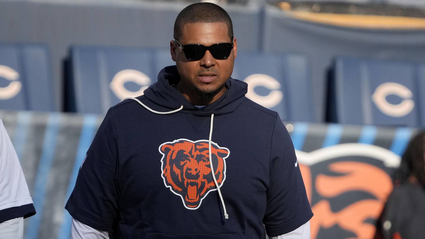 Bears' AJ Epenesa Workout Suggests Chicago Still Doesn't Trust Its Edge Plan