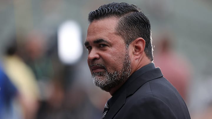 Ozzie Guillén es un icono de los Tiburones de La Guaira en la LVBP
