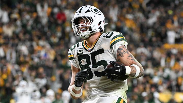 Green Bay Packers tight end Tucker Kraft (85) celebrates his touchdown against the Pittsburgh Steelers during the fourth quarter at Acrisure Stadium. Green Bay Packers tight end Tucker Kraft (85) celebrates his touchdown against the Pittsburgh Steelers during the fourth quarter at Acrisure Stadium.