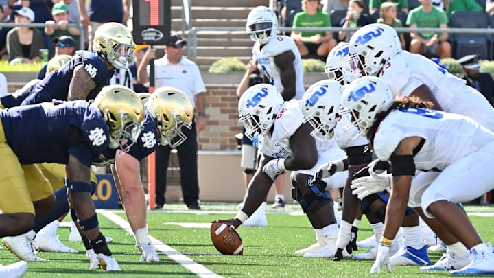 Notre Dame Fighting Irish and Tennessee State Tigers line up at the line of scrimmage in the second quarter at Notre Dame Stadium.