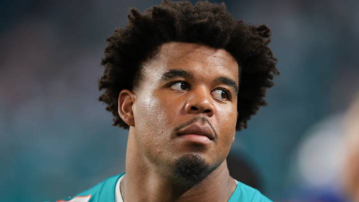 Miami Dolphins linebacker Chop Robinson Miami Dolphins linebacker Chop Robinson