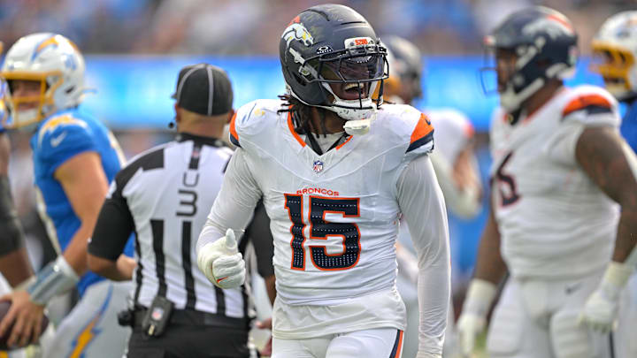 Sep 21, 2025; Inglewood, California, USA; Denver Broncos linebacker Nik Bonitto (15) celebrates after a sack of Los Angeles Chargers quarterback Justin Herbert (10) in the second half at SoFi Stadium. Sep 21, 2025; Inglewood, California, USA; Denver Broncos linebacker Nik Bonitto (15) celebrates after a sack of Los Angeles Chargers quarterback Justin Herbert (10) in the second half at SoFi Stadium.